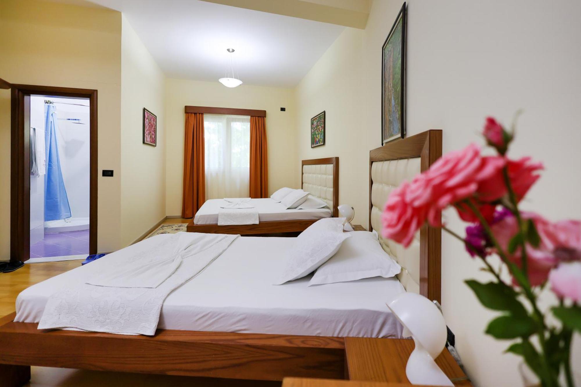 Hotel Kanione Cerenisht Eksteriør billede